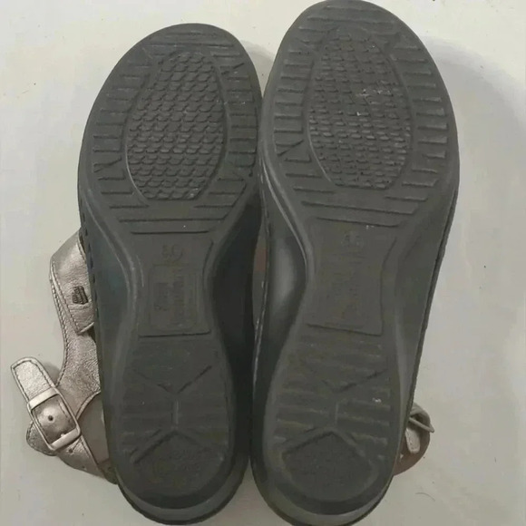 Finn comfort Silver Strap Platform Wedge  Open Toe Shoe Sz 8/8.5US (5.5 … - Picture 9 of 11